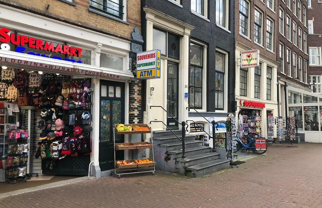 A'Dam Centre Chic-1